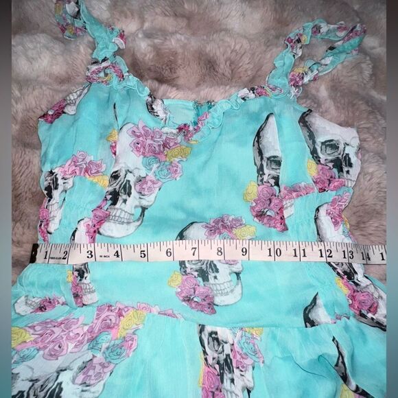 Royal Bones Skulls and Flowers by Daang Goodman - Picture 9 of 15